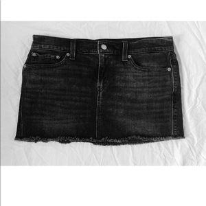 Levi’s mini skirt